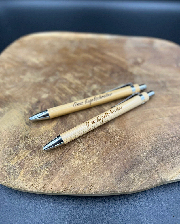 Personalisierte Kugelschreiber im Set – Oma & Opa Edition für stilvolles Schreiben im Büro!