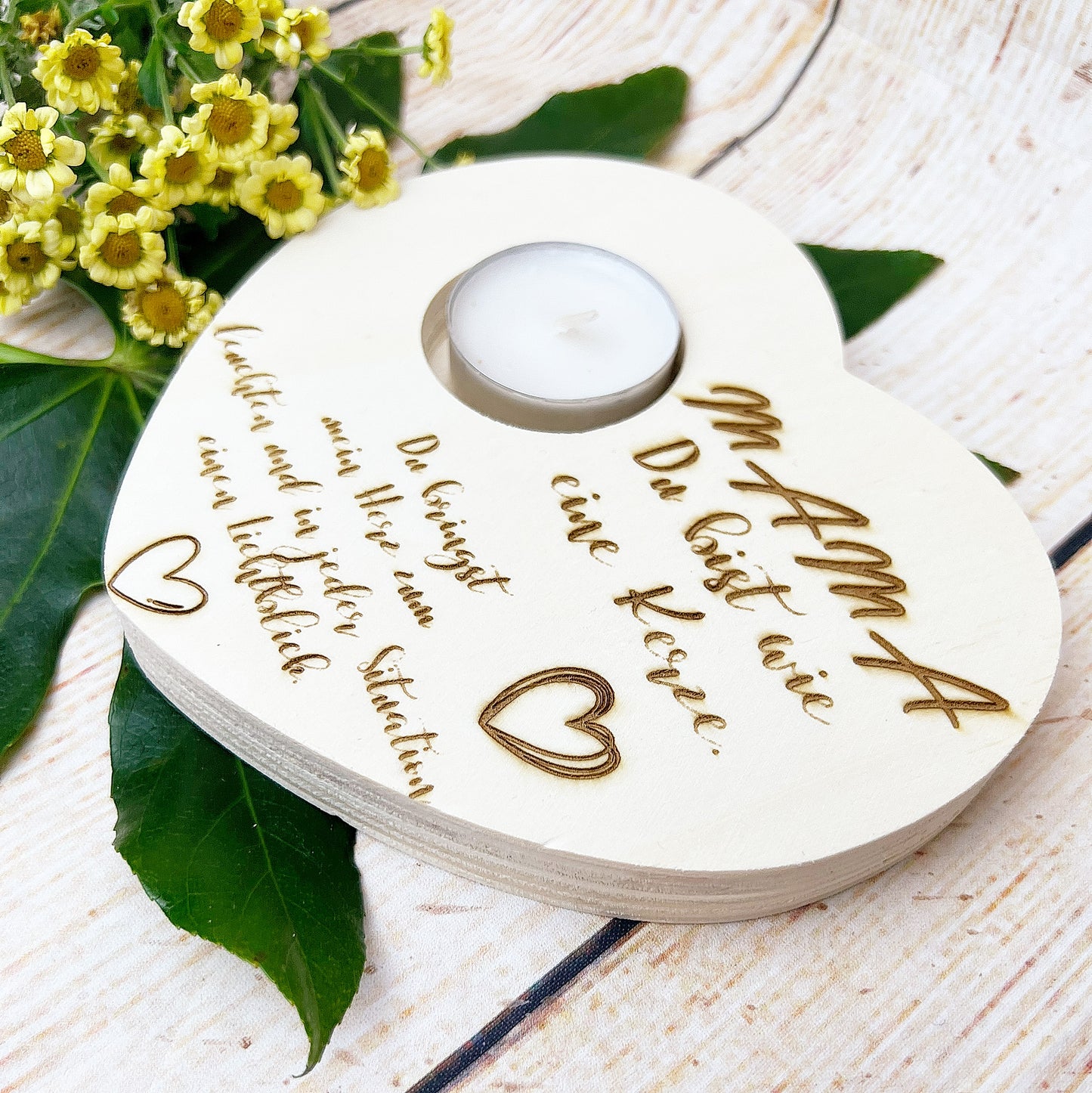 Personalisierter Teelichthalter in Herzform - Einzigartiges Muttertagsgeschenk: Mama, du bist wie eine Kerze